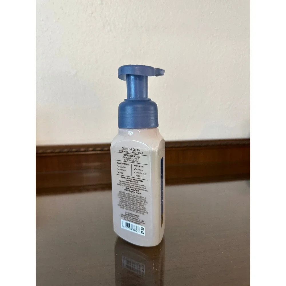 Bath & Body Works Sweater Weather Gentle Foaming Hand Soap 8.75 fl oz Sage‎ Wood
